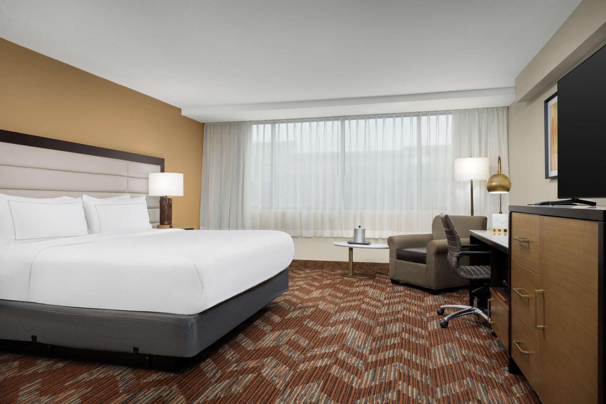 Doubletree By Hilton Greensboro Airport Exterior foto