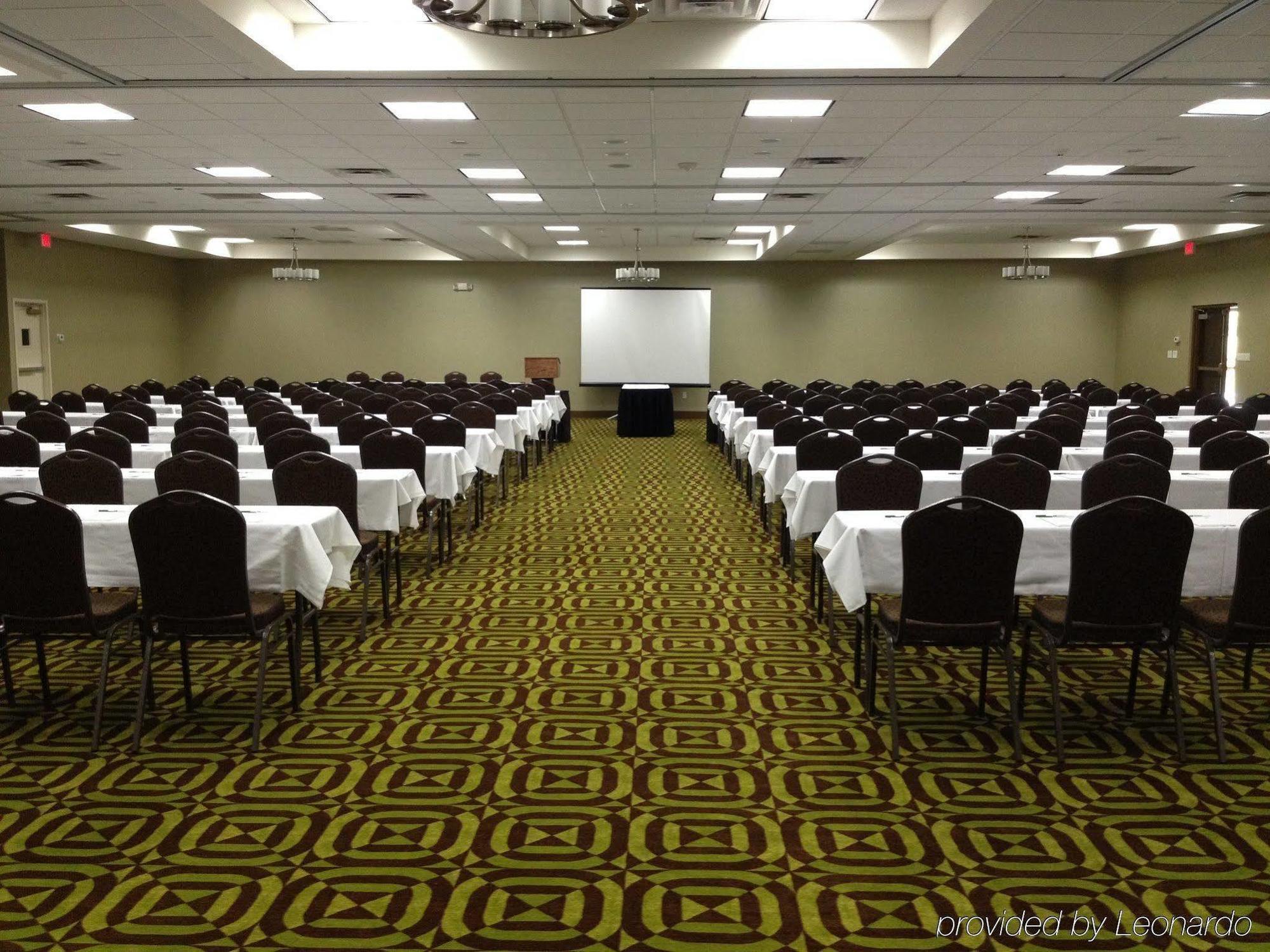 Doubletree By Hilton Greensboro Airport Exterior foto