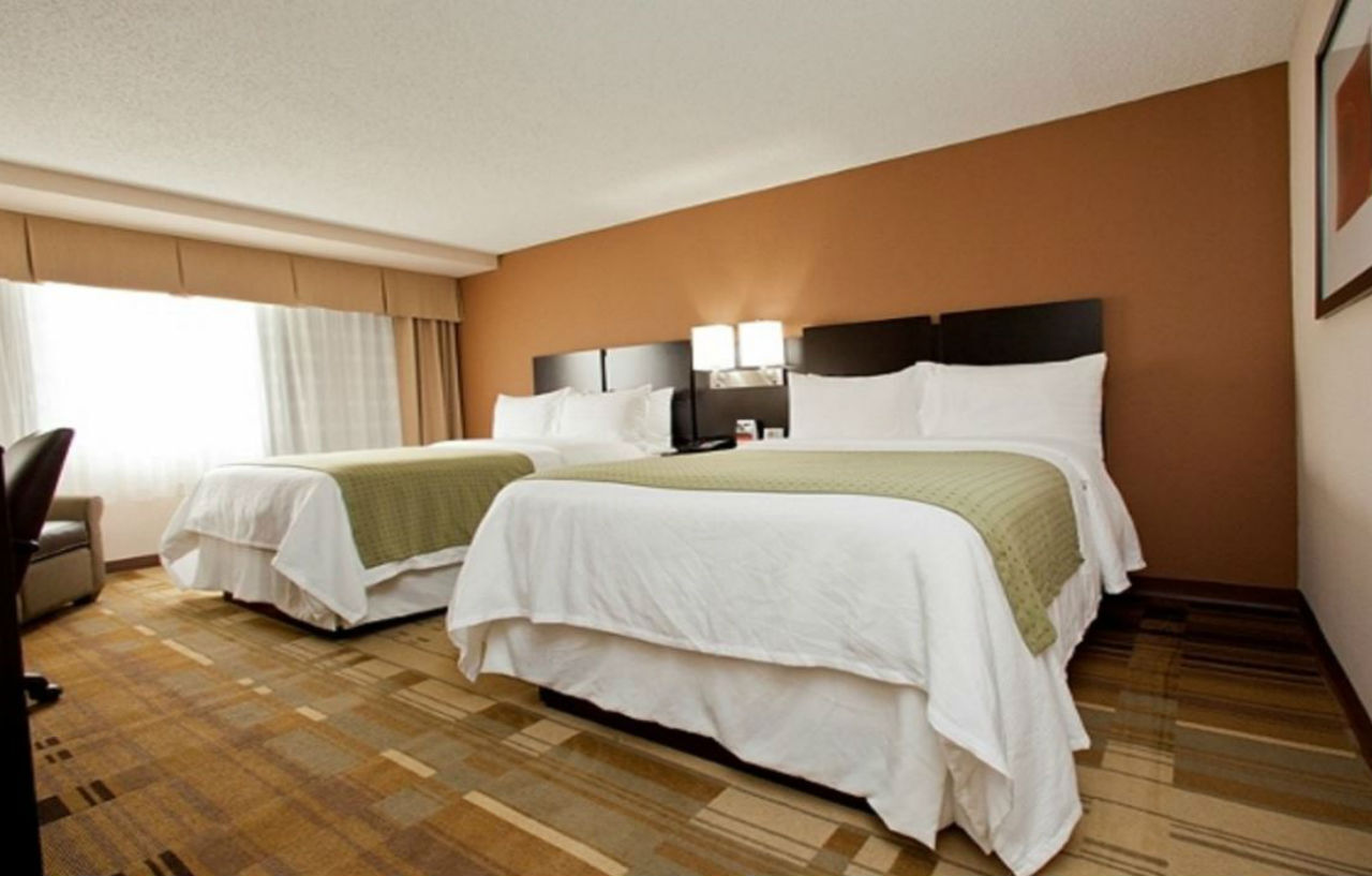 Doubletree By Hilton Greensboro Airport Exterior foto